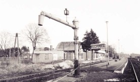 Żuraw, peron i dworzec Kalisz Pomorski